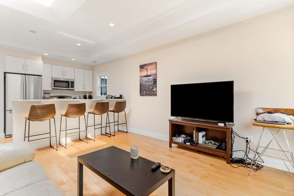 2 bed, 2 bath apartment for rent at 9 Sheridan Unit 2, Neighborhood Nine — photo 7 of 21