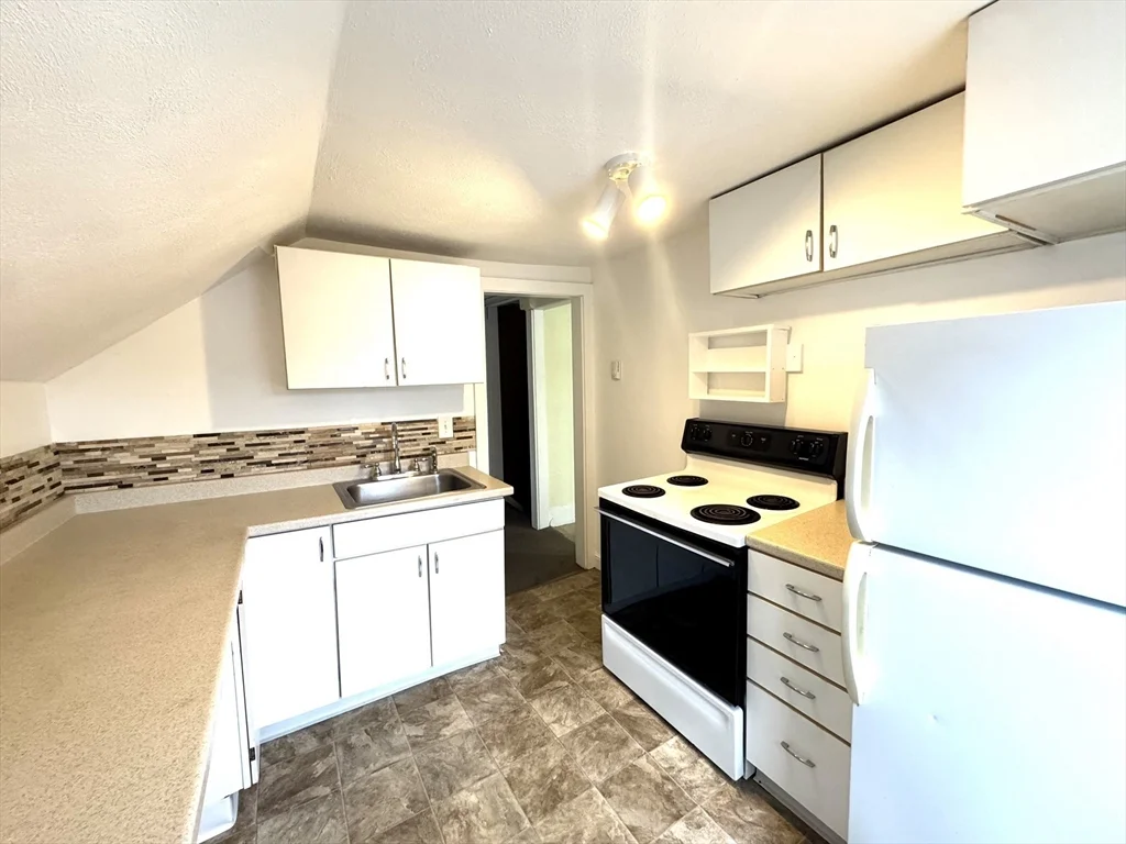 2 bed, 1 bath apartment for rent at 9 Shirley St Unit 2, Ayer — photo 2 of 13