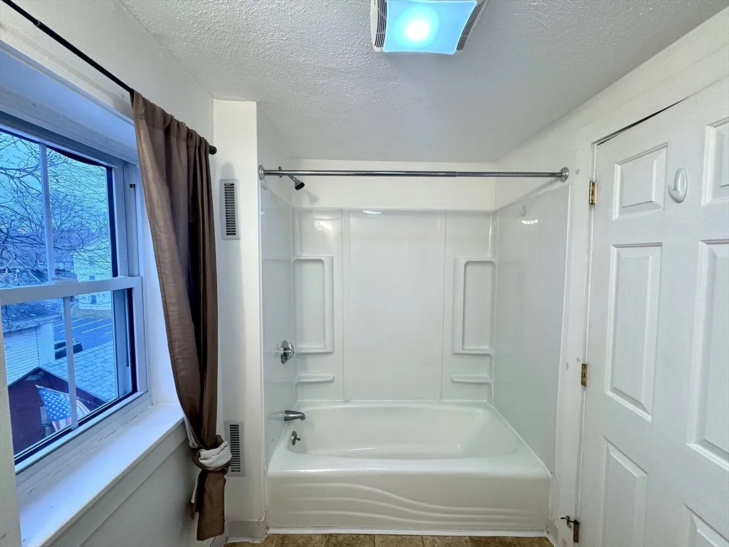 2 bed, 1 bath apartment for rent at 9 Shirley St Unit 2, Ayer — photo 7 of 13