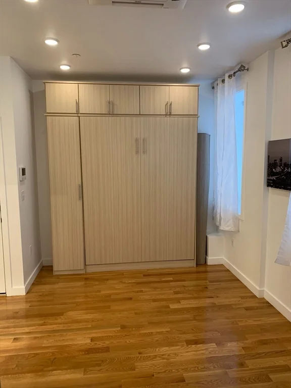 Studio bed, 1 bath apartment for rent at 9 Sixth St Unit 5, Chelsea — photo 4 of 12