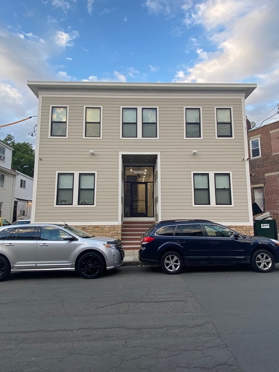 Studio bed, 1 bath apartment for rent at 9 Sixth St Unit 6, Chelsea