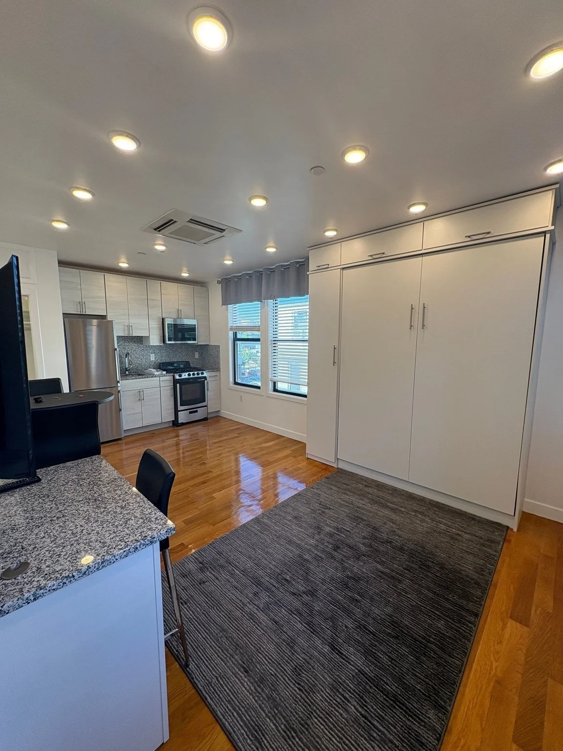 Studio bed, 1 bath apartment for rent at 9 Sixth St Unit 9, Chelsea