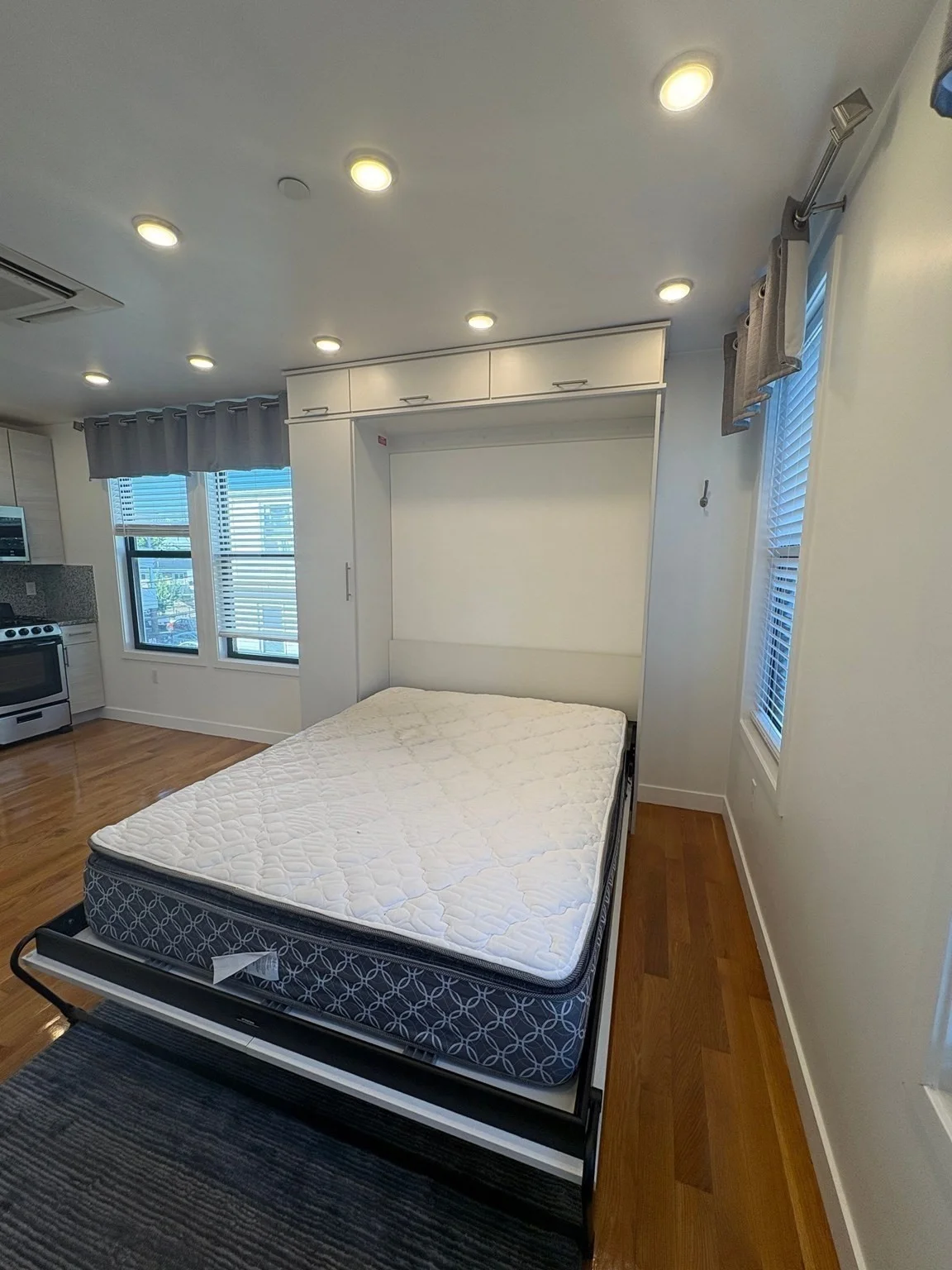 Studio bed, 1 bath apartment for rent at 9 Sixth St Unit 9, Chelsea — photo 8 of 12