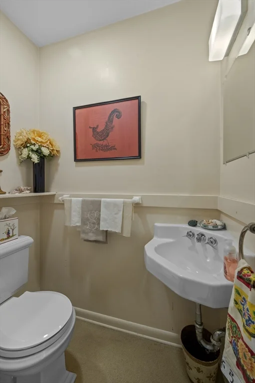 2 bed, 1 bath apartment for rent at 9 Skinner's Path Unit 9, Marblehead — photo 4 of 23
