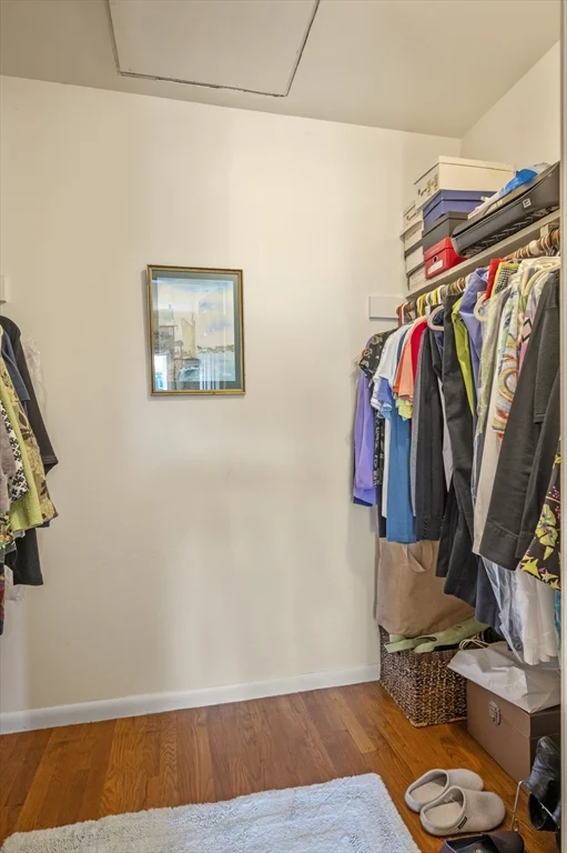 2 bed, 1 bath apartment for rent at 9 Skinner's Path Unit 9, Marblehead — photo 18 of 23