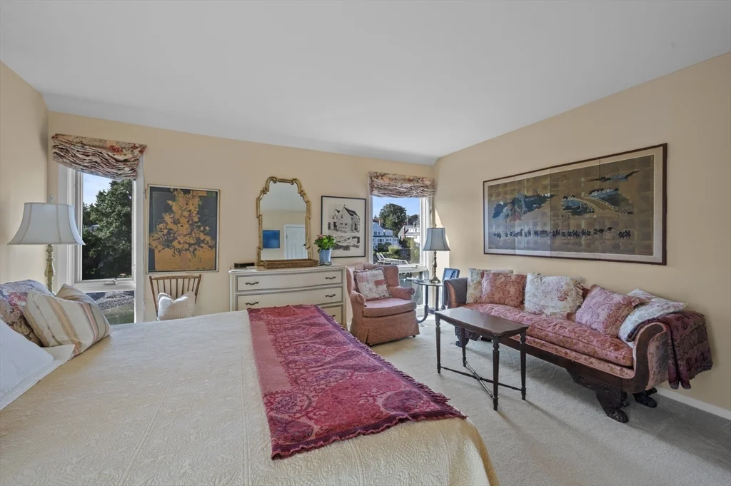 2 bed, 1 bath apartment for rent at 9 Skinner's Path Unit 9, Marblehead — photo 12 of 23