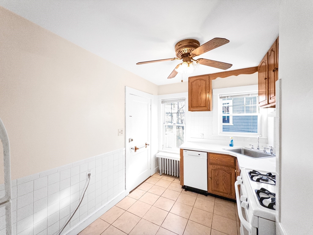 2 bed, 1 bath apartment for rent at 9 South St Unit 2, Jamaica Plain — photo 1 of 14