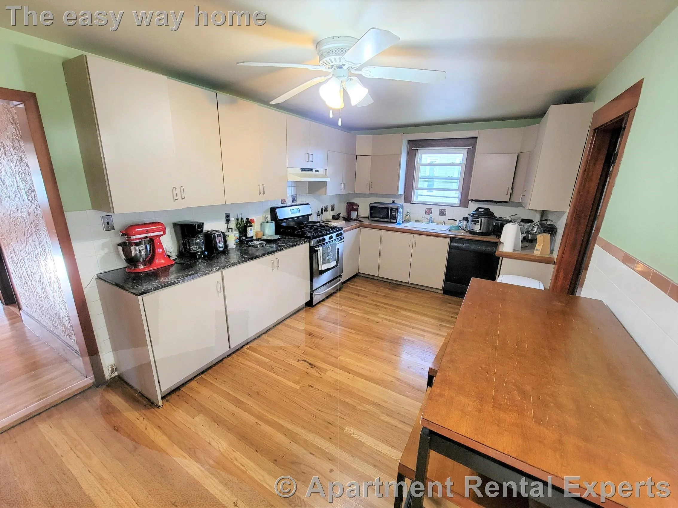 3 bed, 1 bath apartment for rent at 9 Spring St Unit 2, Porter Square — photo 1 of 10
