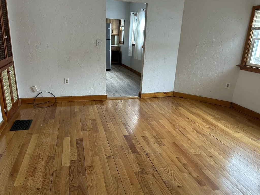 3 bed, 1 bath apartment for rent at 9 Starbird St Unit 1, Malden — photo 5 of 14