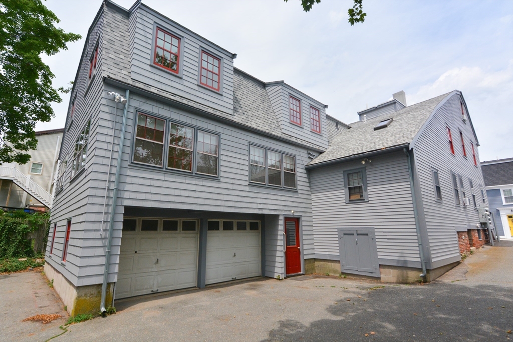 3 bed, 1 bath apartment for rent at 9 State St Unit 6, Marblehead — photo 24 of 28