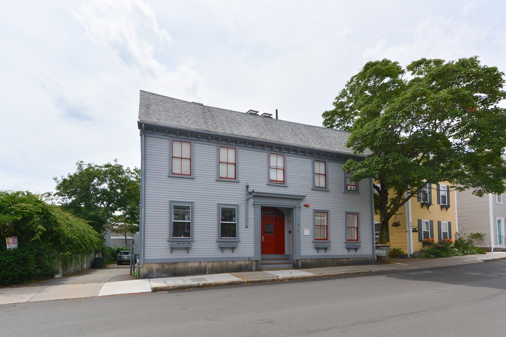 2 bed, 1 bath apartment for rent at 9 State St Unit 7, Marblehead — photo 27 of 32