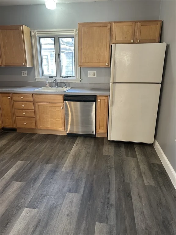 3 bed, 2 bath apartment for rent at 9 Station Rd Unit 2, Salem — photo 12 of 19