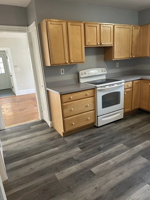 3 bed, 2 bath apartment for rent at 9 Station Rd Unit 2, Salem — photo 13 of 19