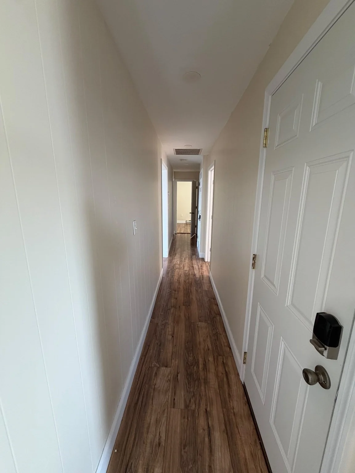 3 bed, 1 bath apartment for rent at 9 Summit St Unit 2, Gloucester — photo 8 of 12