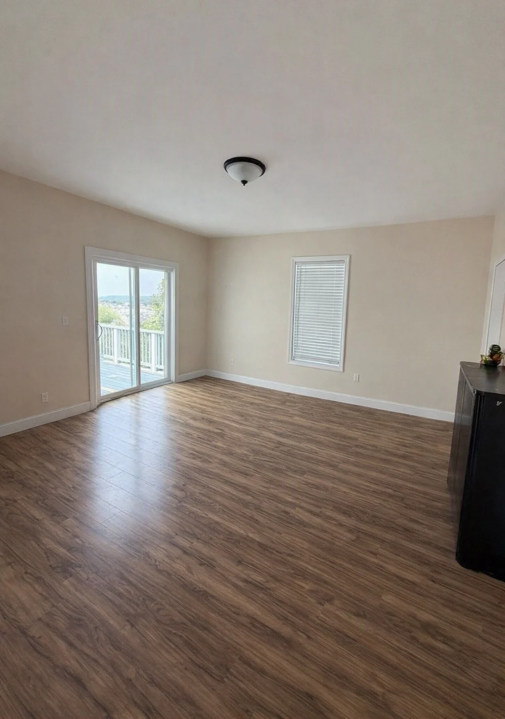 3 bed, 1 bath apartment for rent at 9 Summit St Unit 2, Gloucester — photo 10 of 12