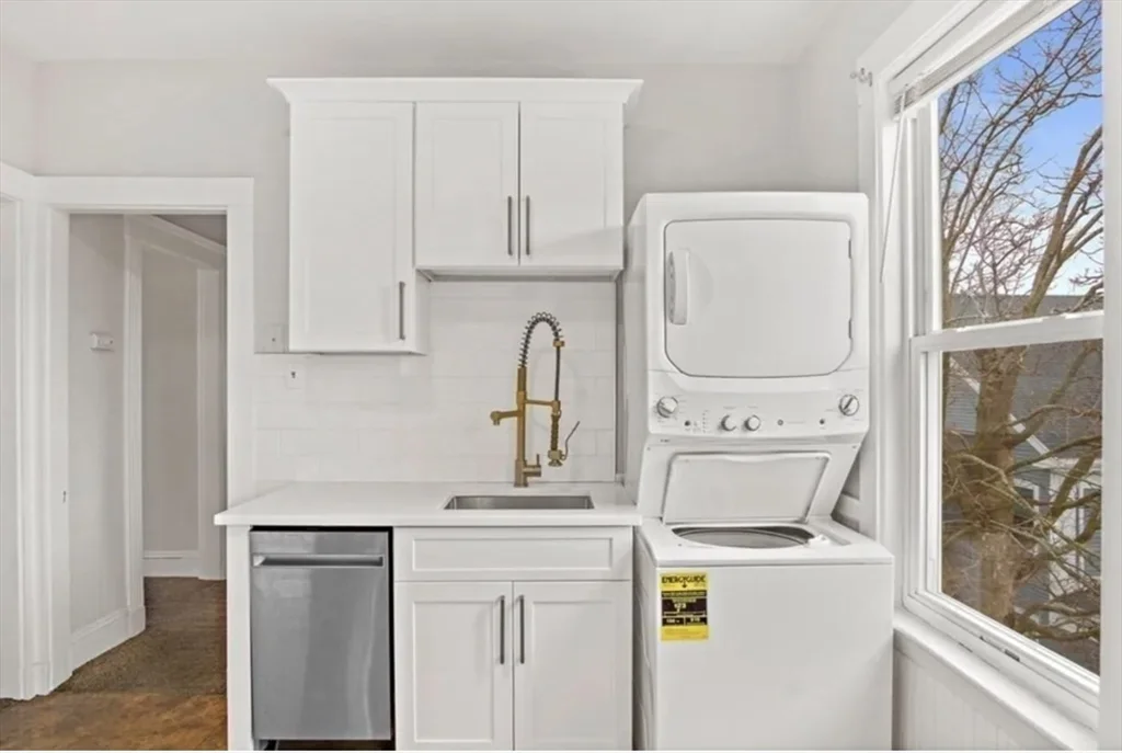 2 bed, 1 bath apartment for rent at 9 Sumner Sq Unit 2, Dorchester — photo 1 of 5