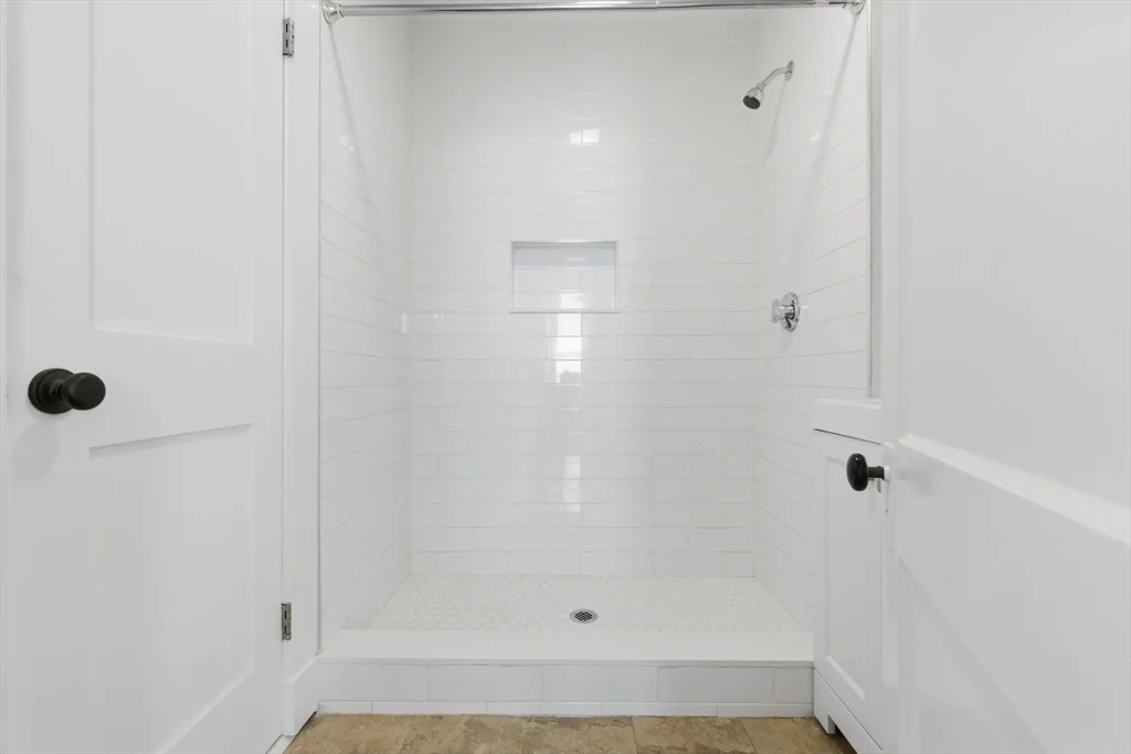 2 bed, 1 bath apartment for rent at 9 Sumner Sq Unit 3, Dorchester — photo 4 of 7