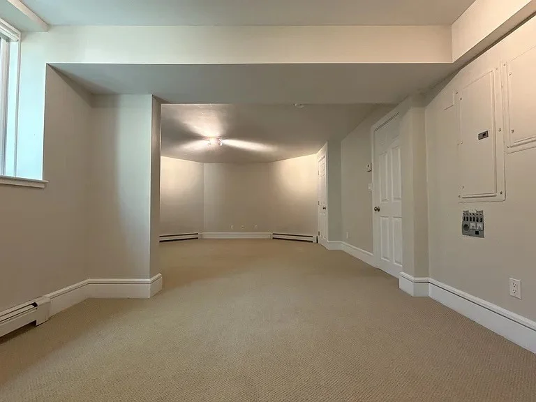5 bed, 2 bath apartment for rent at 9 Sunny Knoll Ter, Lexington — photo 25 of 31