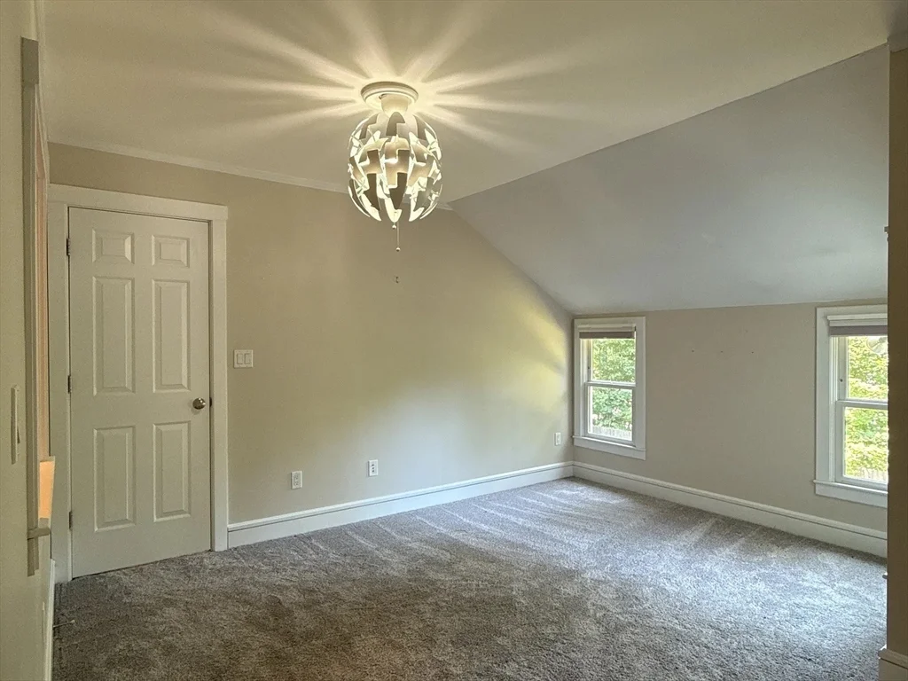 5 bed, 2 bath apartment for rent at 9 Sunny Knoll Ter, Lexington — photo 21 of 31