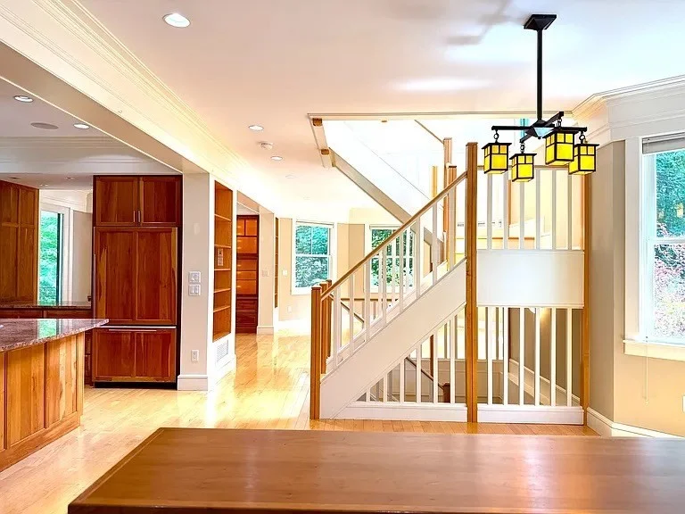 5 bed, 2 bath apartment for rent at 9 Sunny Knoll Ter, Lexington — photo 6 of 31
