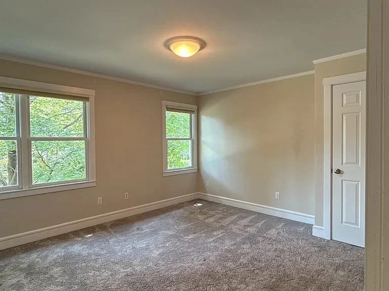 5 bed, 2 bath apartment for rent at 9 Sunny Knoll Ter, Lexington — photo 17 of 31