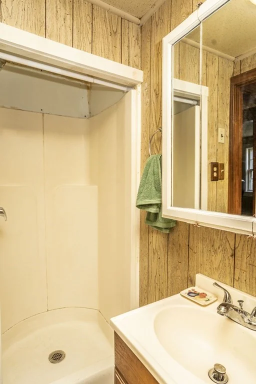 2 bed, 1 bath apartment for rent at 9 Swift Ave, Swifts Beach — photo 14 of 24