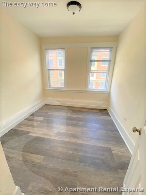 1 bed, 1 bath apartment for rent at 9 Temple St Unit 2, Winter Hill — photo 2 of 7