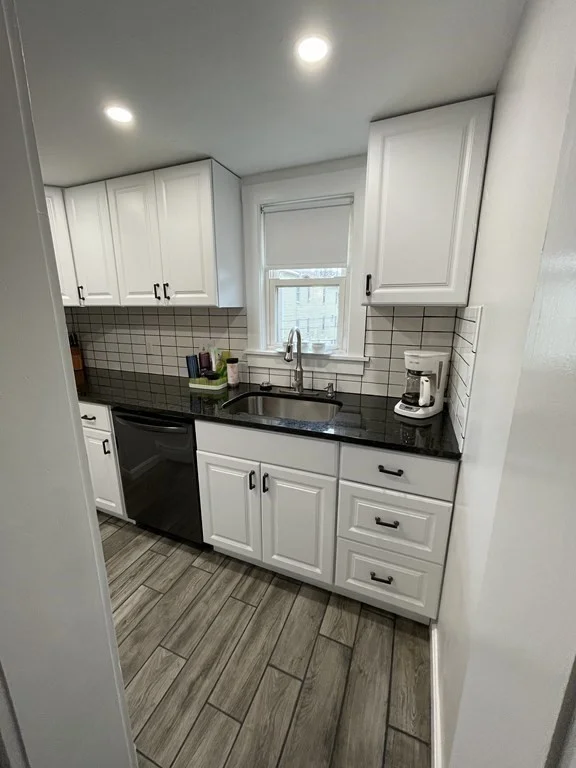 3 bed, 2 bath apartment for rent at 9 Thayer St, Worcester — photo 4 of 18