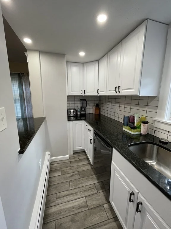 3 bed, 2 bath apartment for rent at 9 Thayer St, Worcester — photo 2 of 18