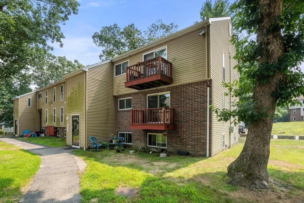 2 bed, 1 bath apartment for rent at 9 Tideview Path Unit 10, Plymouth — photo 9 of 9