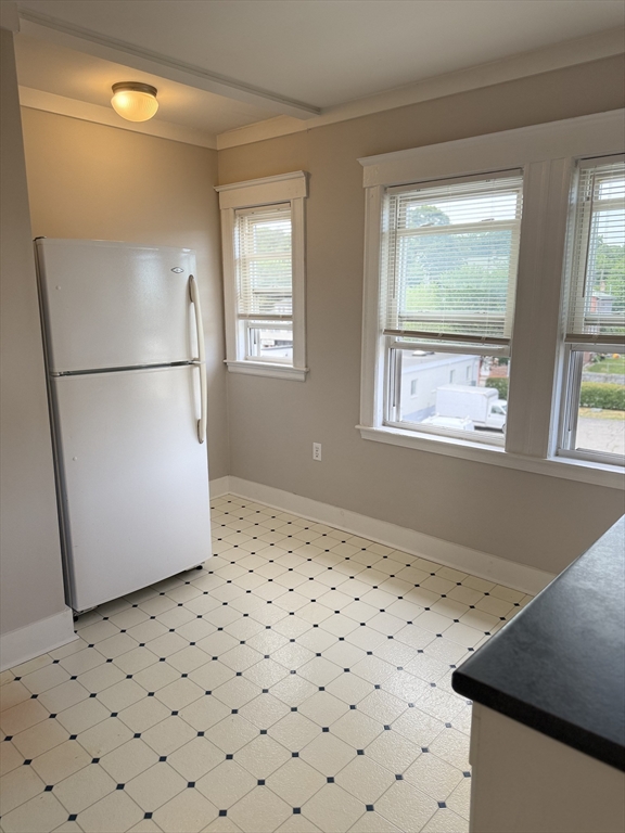 1 bed, 1 bath apartment for rent at 9 Town Hill Unit 2, Quincy — photo 1 of 9