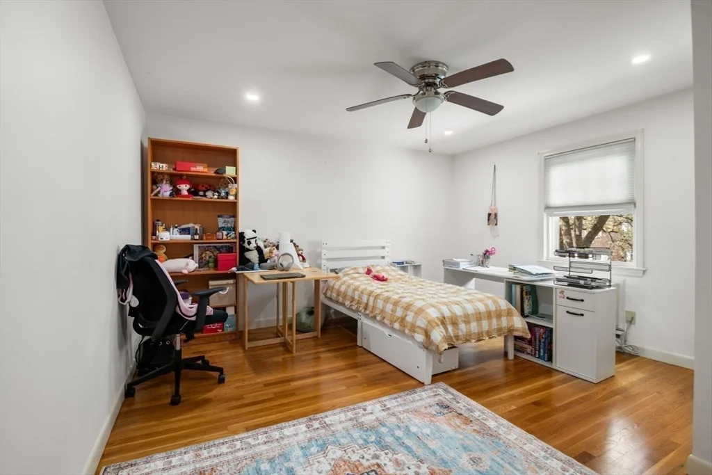 2 bed, 2 bath apartment for rent at 9 Town House Dr Unit 9, Newtonville — photo 17 of 26