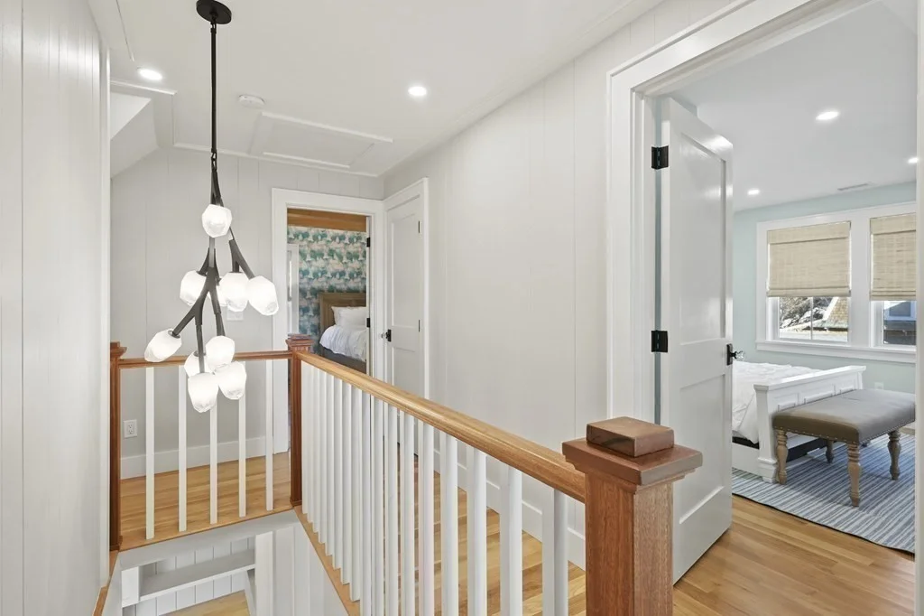 8+ bed, 4+ bath apartment for rent at 9 Tuckernuck Ave, Oak Bluffs — photo 26 of 30