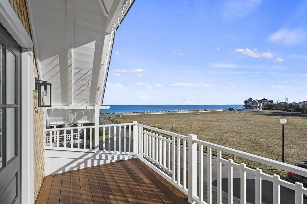 8+ bed, 4+ bath apartment for rent at 9 Tuckernuck Ave, Oak Bluffs — photo 6 of 30