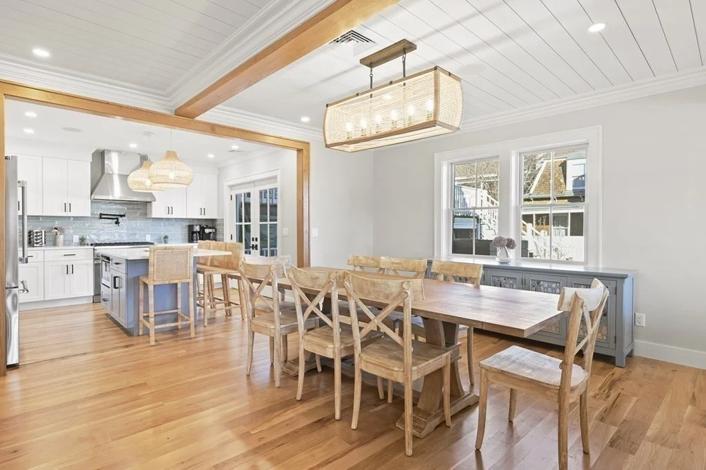 8+ bed, 4+ bath apartment for rent at 9 Tuckernuck Ave, Oak Bluffs — photo 17 of 30
