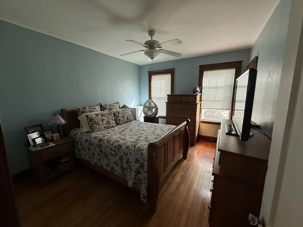 3 bed, 1 bath apartment for rent at 9 Underwood St Unit 1, West Side — photo 17 of 19