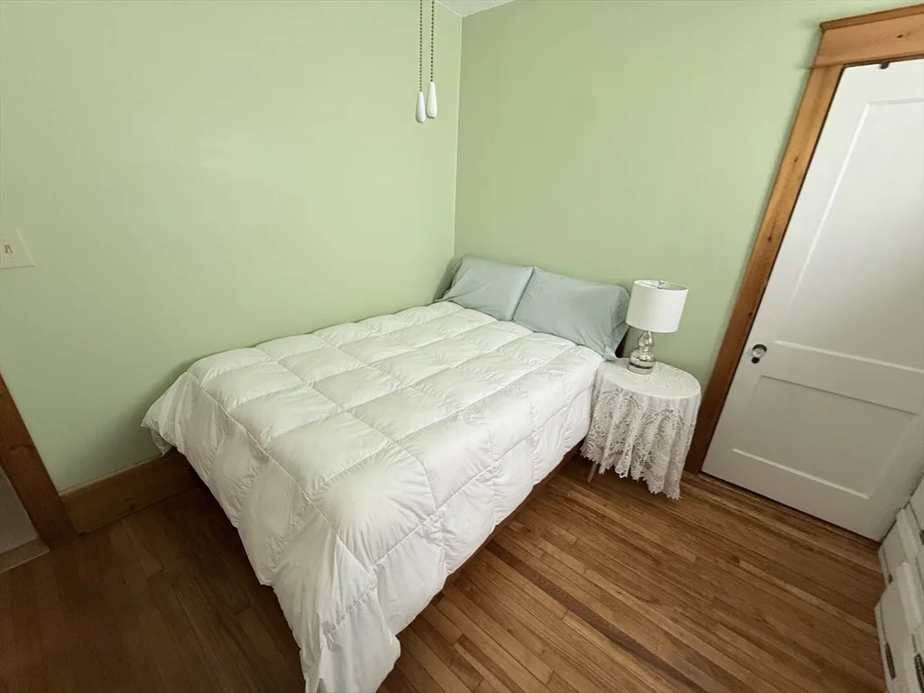 3 bed, 1 bath apartment for rent at 9 Underwood St Unit 1, West Side — photo 14 of 19
