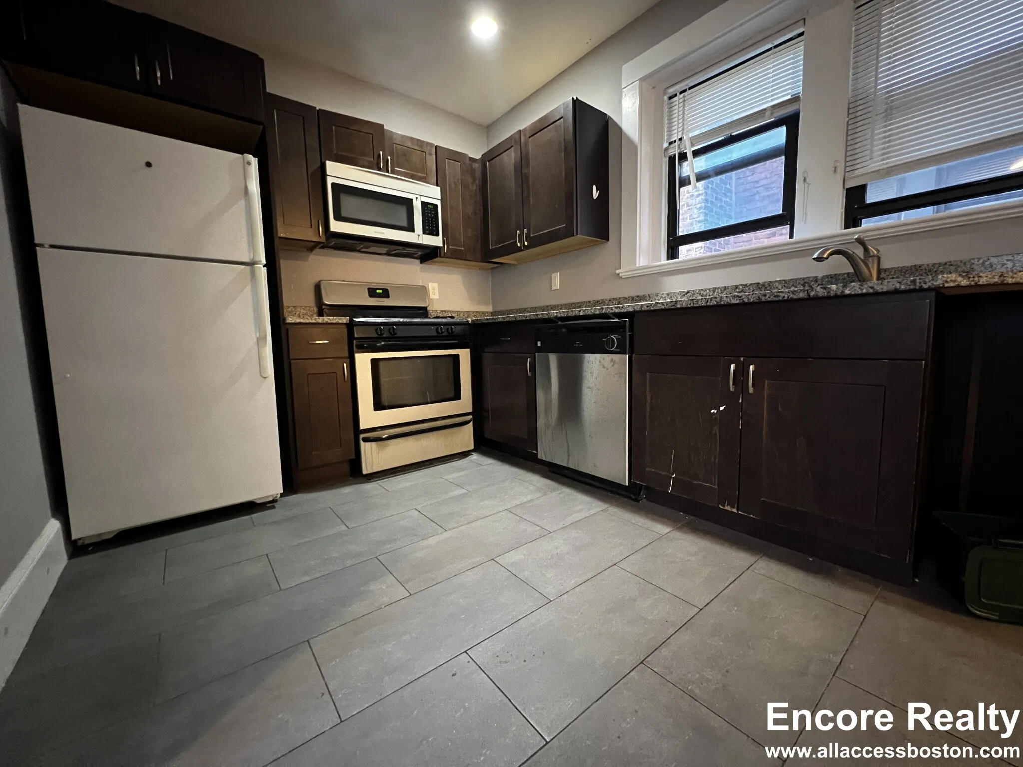 3.5 bed, 1 bath apartment for rent at 9 Upland Rd Unit 5, Neighborhood Nine — photo 1 of 13
