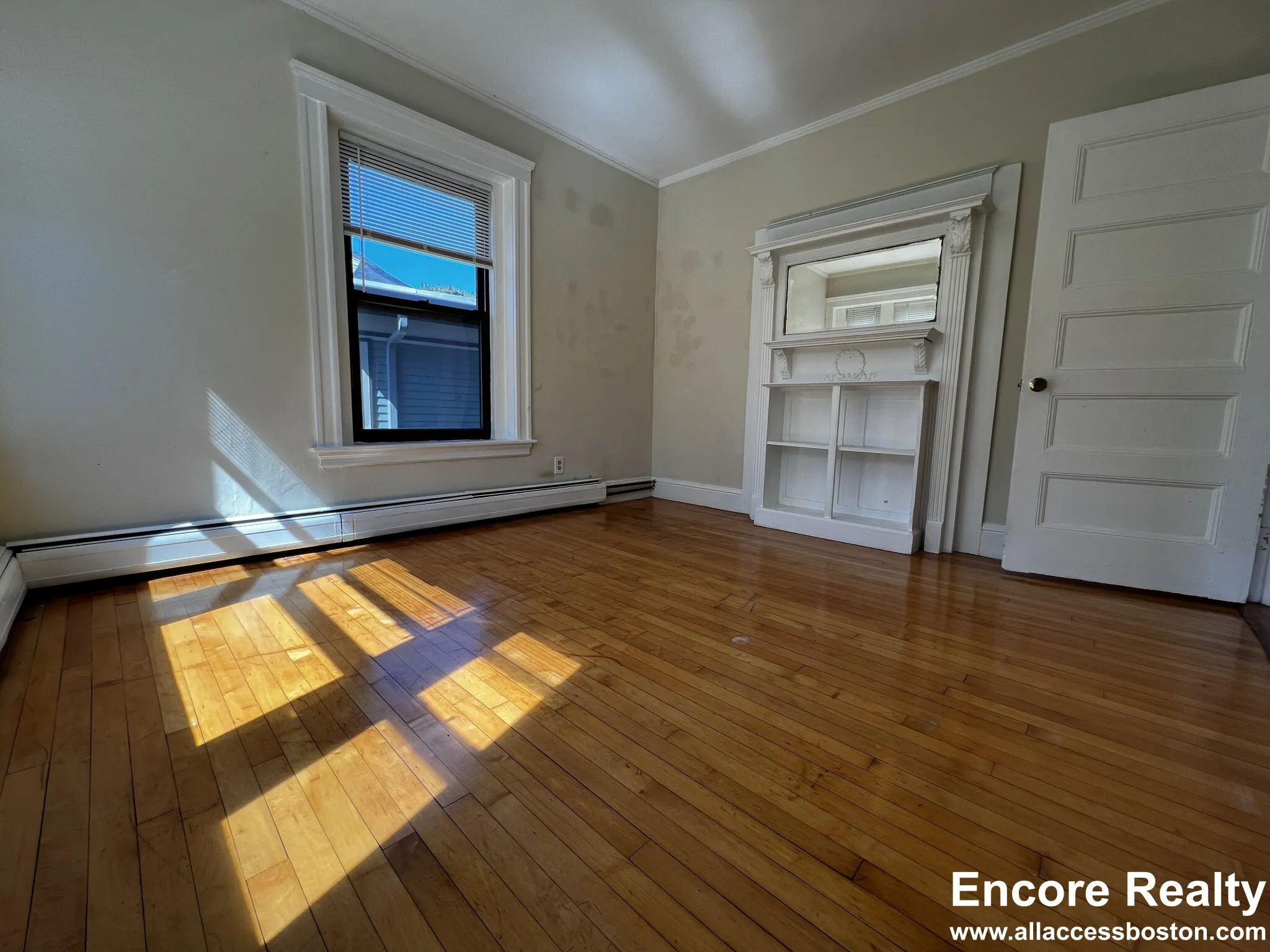 3.5 bed, 1 bath apartment for rent at 9 Upland Rd Unit 5, Neighborhood Nine — photo 4 of 13