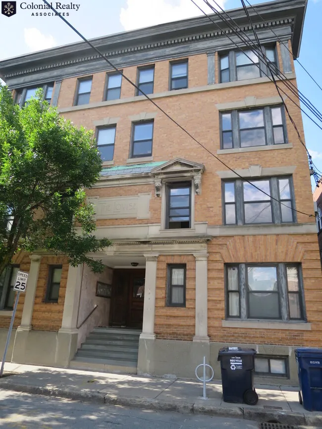 3.5 bed, 1 bath apartment for rent at 9 Upland Rd Unit 8, Neighborhood Nine