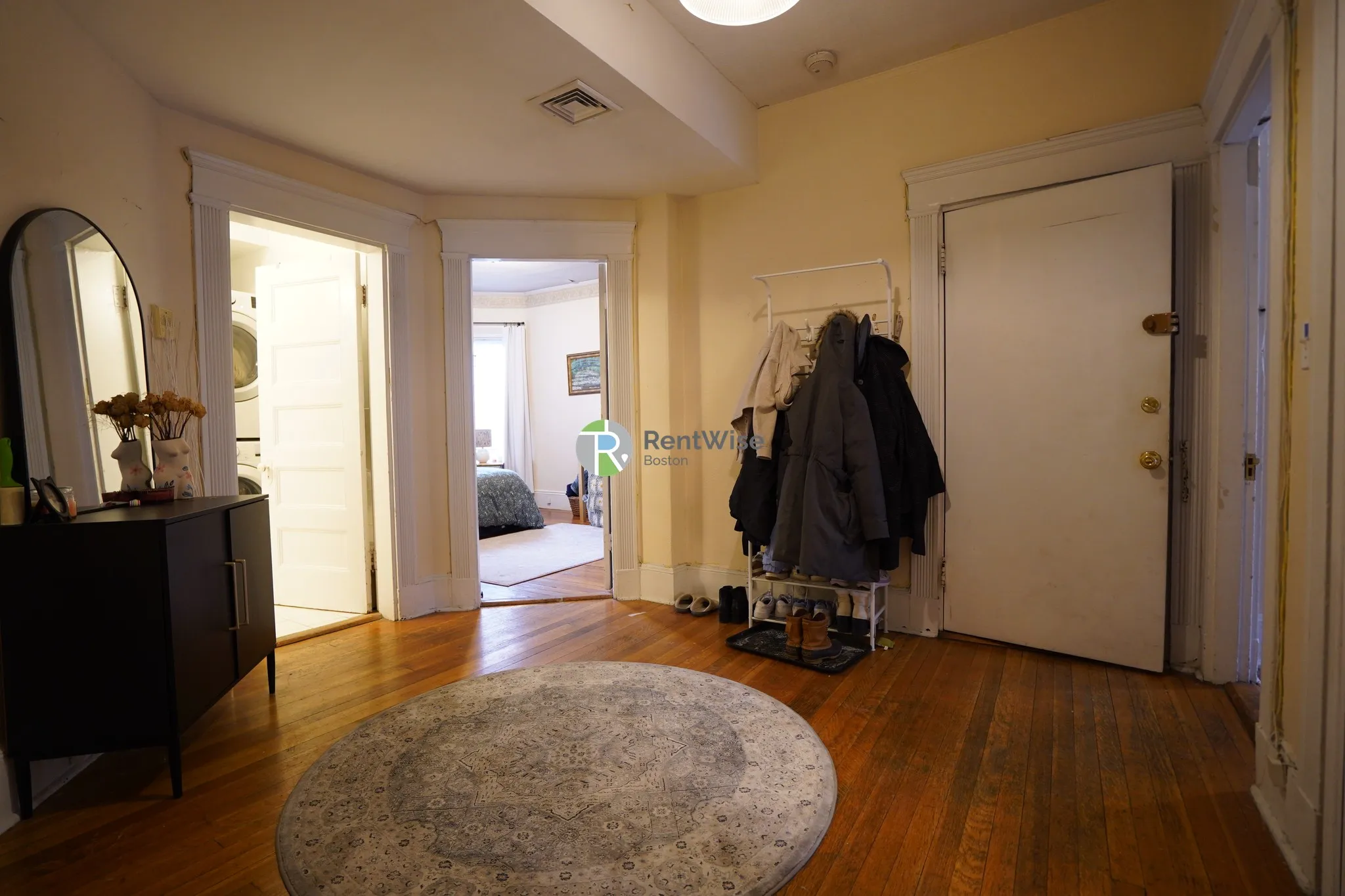 4 bed, 1 bath apartment for rent at 9 Vernon St Unit 3, Coolidge Corner — photo 8 of 26
