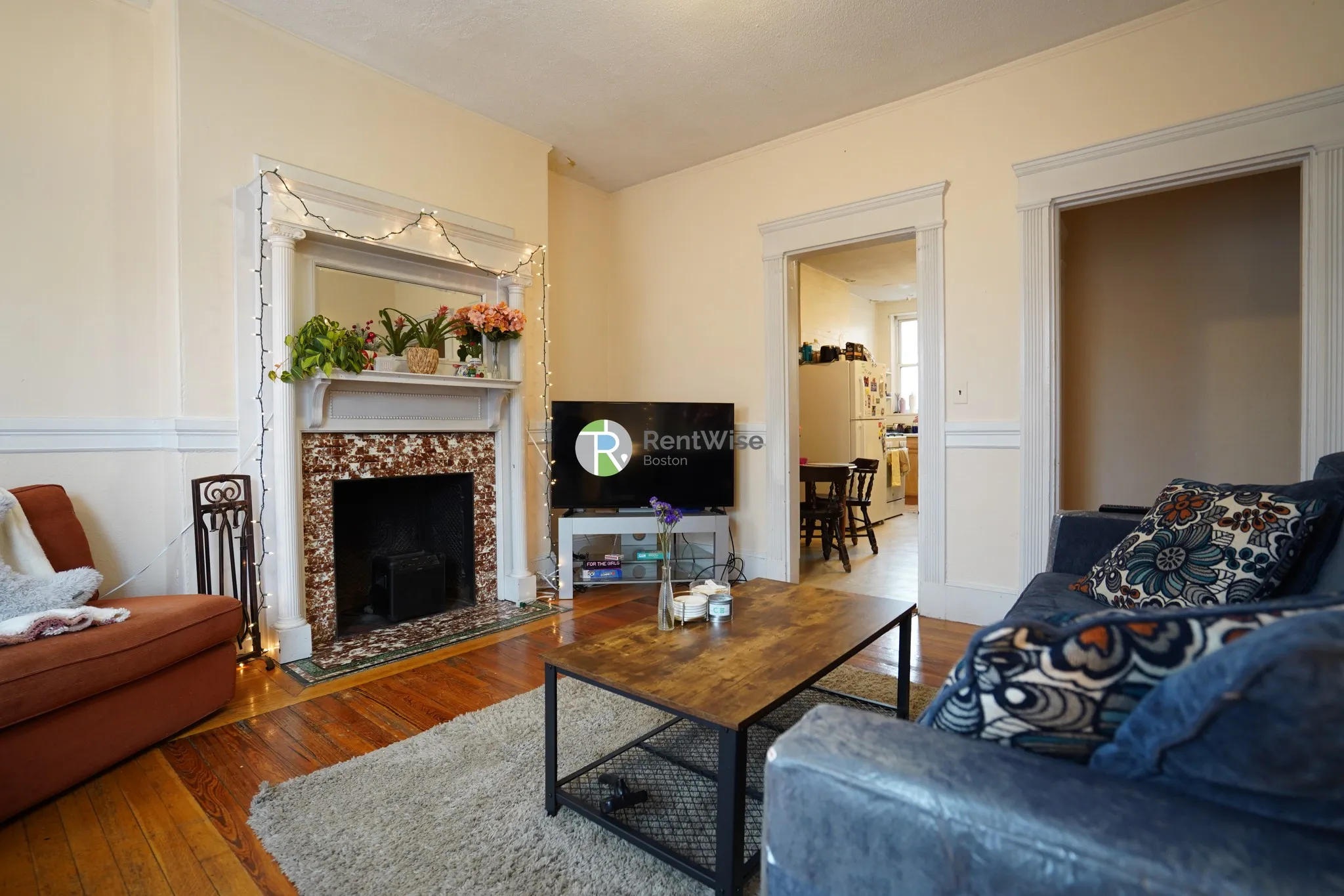 4 bed, 1 bath apartment for rent at 9 Vernon St Unit 3, Coolidge Corner — photo 2 of 26