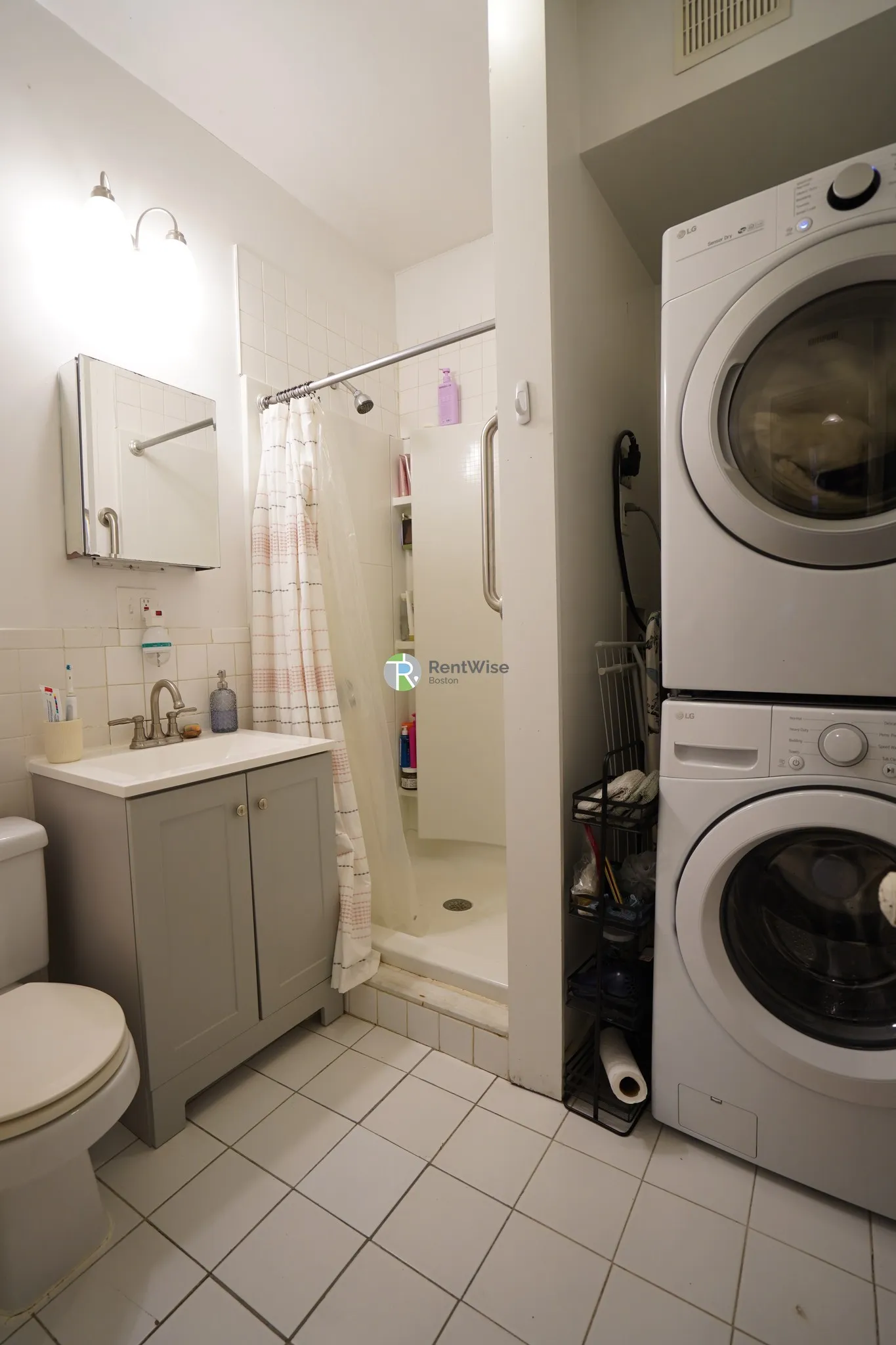 4 bed, 1 bath apartment for rent at 9 Vernon St Unit 3, Coolidge Corner — photo 23 of 26