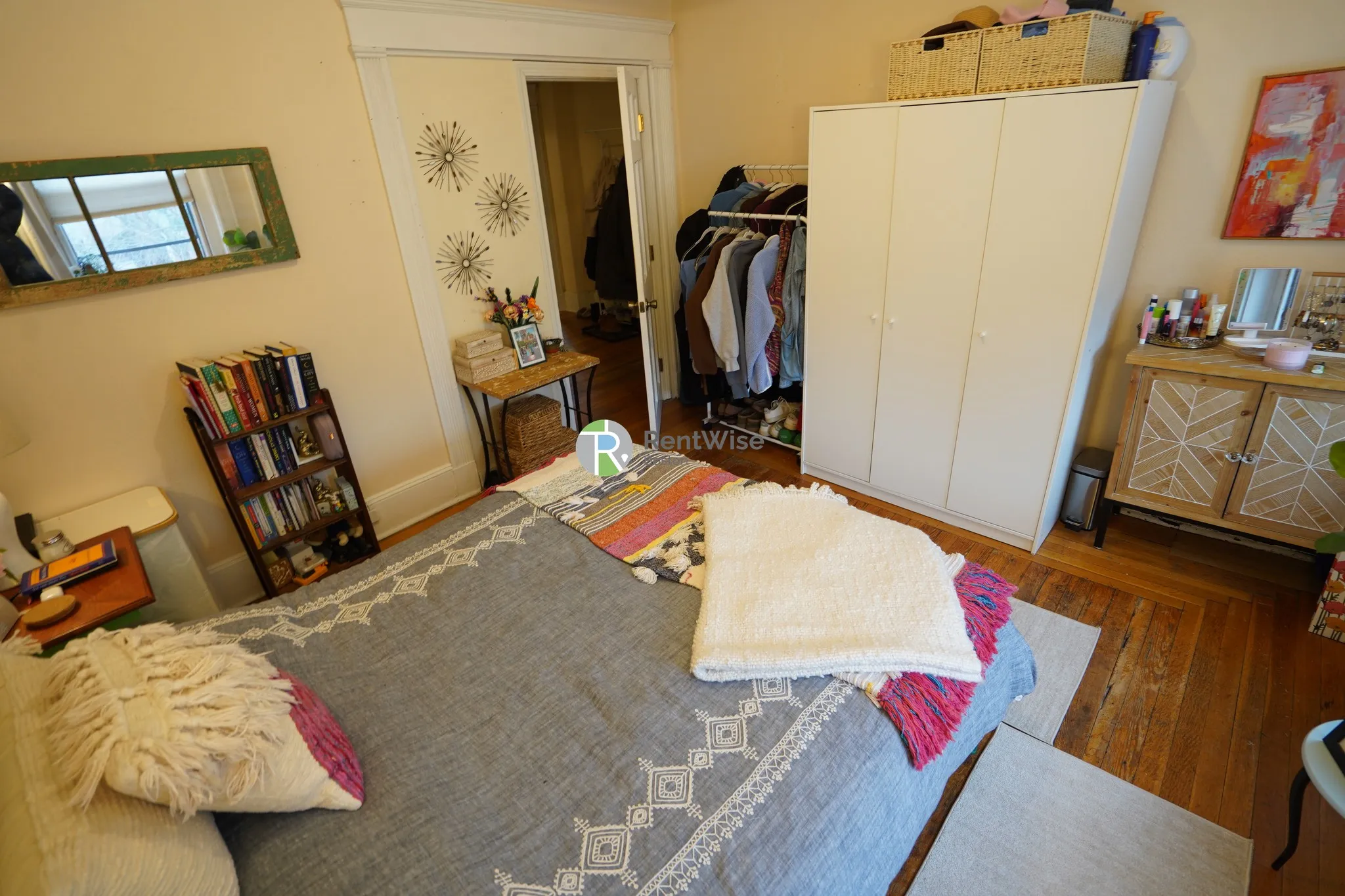 4 bed, 1 bath apartment for rent at 9 Vernon St Unit 3, Coolidge Corner — photo 14 of 26