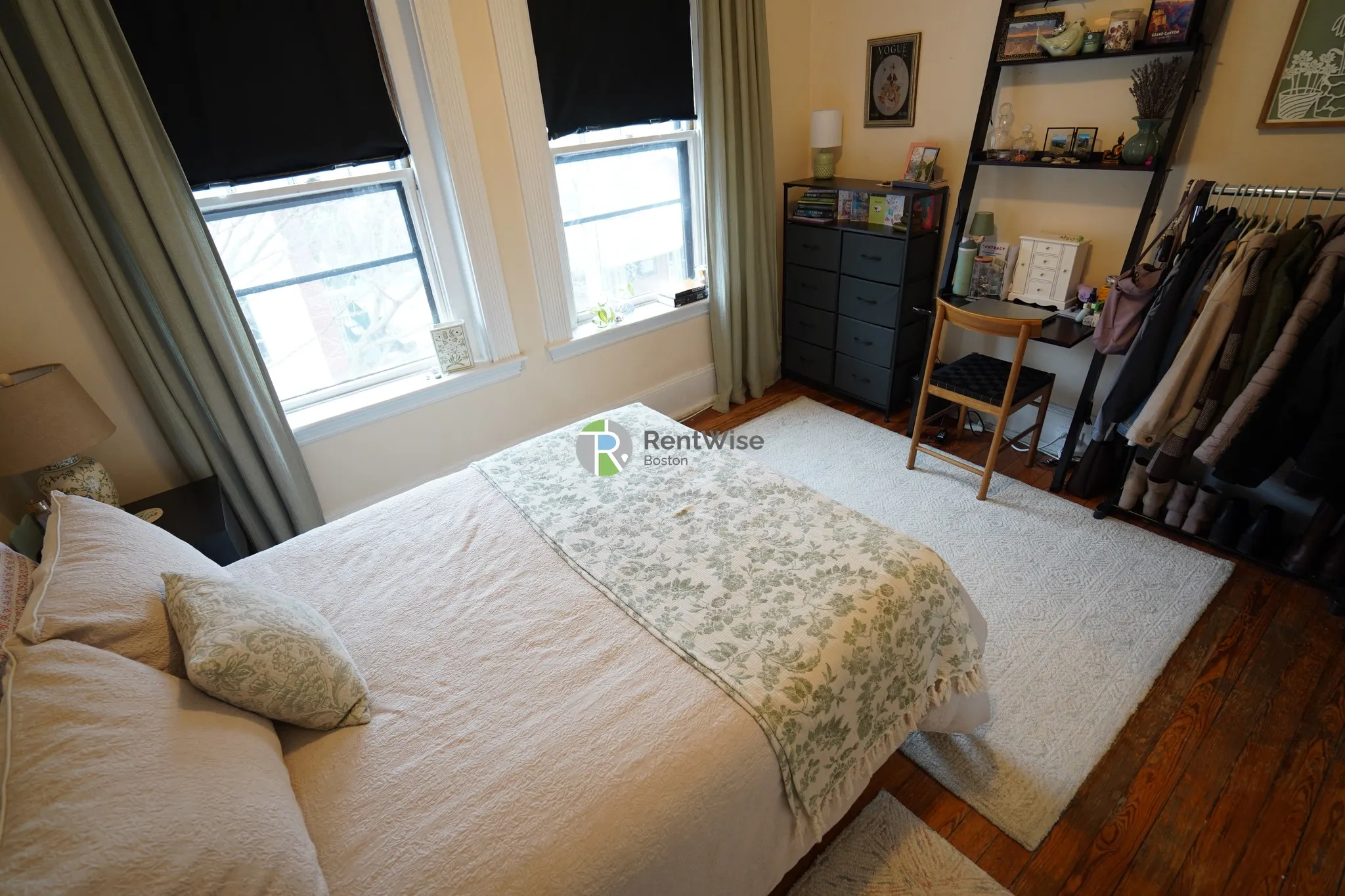 4 bed, 1 bath apartment for rent at 9 Vernon St Unit 3, Coolidge Corner — photo 16 of 26