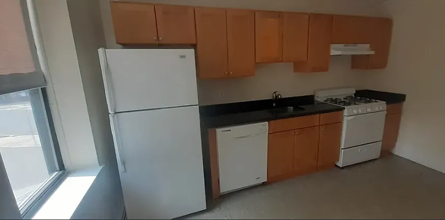 2 bed, 1 bath apartment for rent at 9 Victory Rd Unit 18, Dorchester