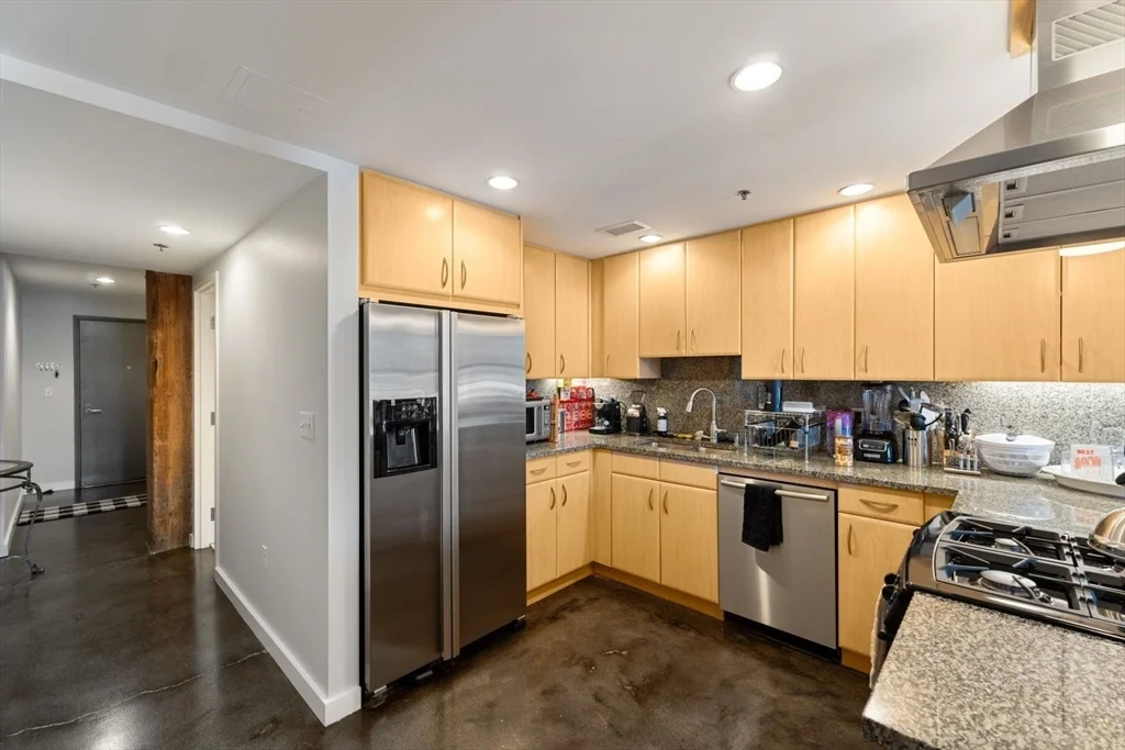 1 bed, 1 bath apartment for rent at 9 W Broadway Unit 112, South Boston — photo 13 of 26