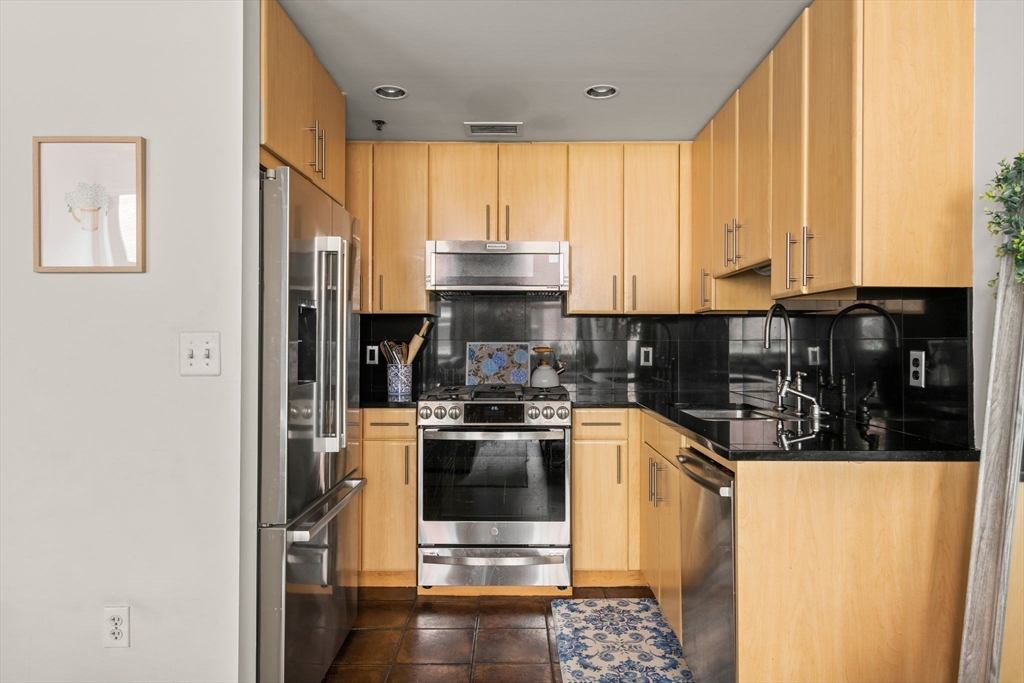 1 bed, 1 bath apartment for rent at 9 W Broadway Unit 417, South Boston — photo 5 of 13