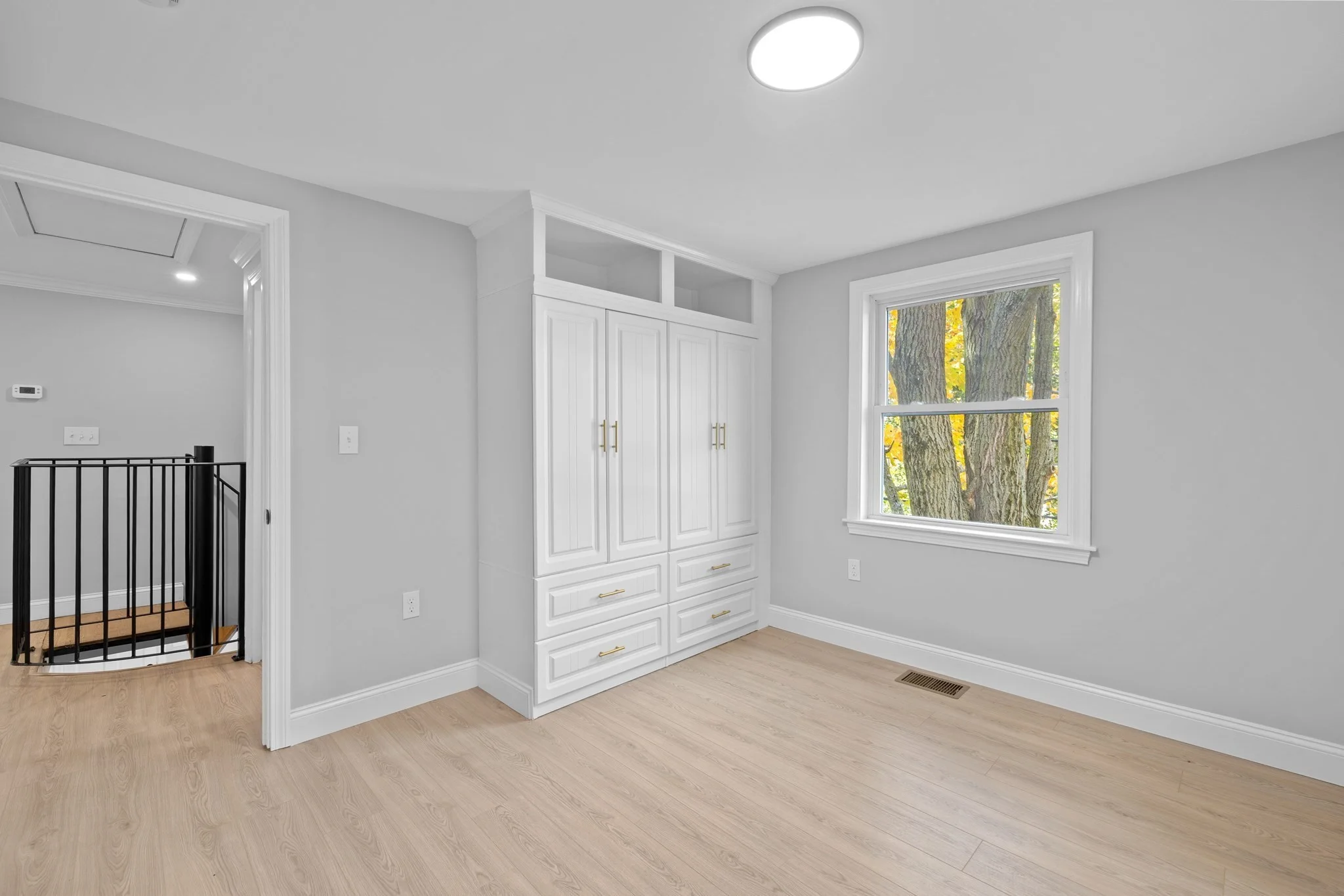 3 bed, 2 bath apartment for rent at 9 Walden Pond Ave, Saugus — photo 15 of 23