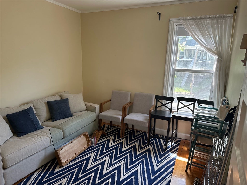 3 bed, 1 bath apartment for rent at 9 Wallingford Rd Unit 2, Brighton — photo 8 of 13
